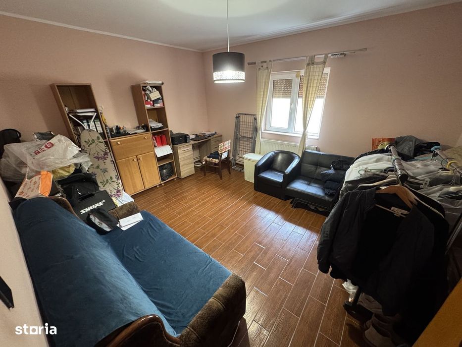 Casă 120 mp + casă 49 mp, teren 640 mp, deschidere 15 ml, Calea Dobrog