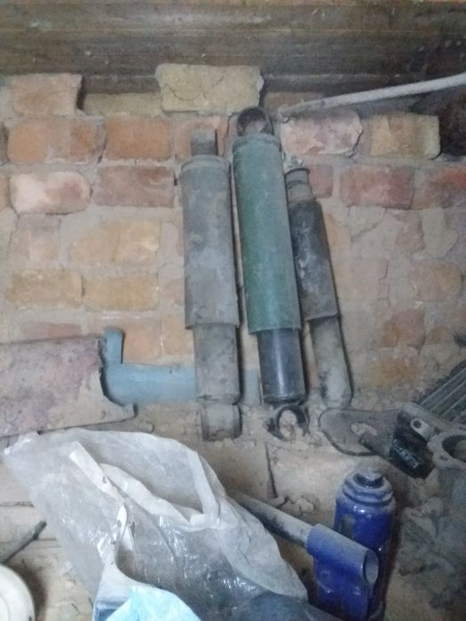 Зил запчаст сотилади  Тошкентдабалка диска опорний олди амортизатор