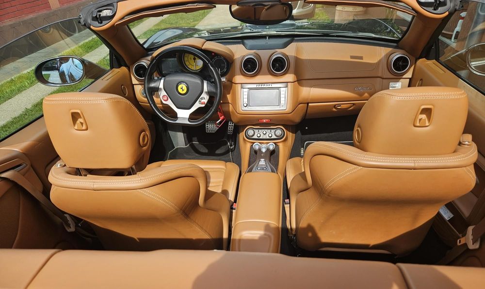 Schimb cu imobiliare Ferrari California