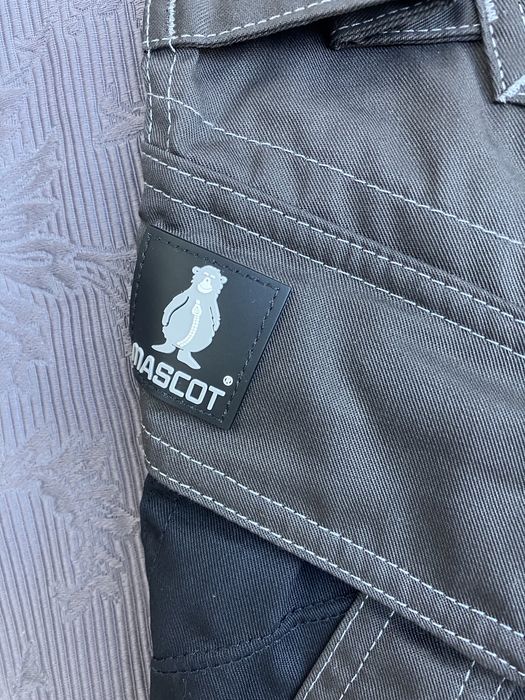 Pantaloni de lucru Mascott (mărimea 51) Noi, cu etichetă!