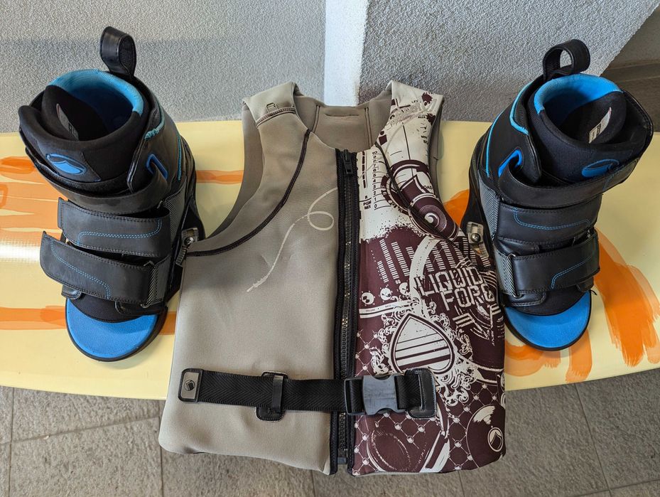 Wakeboard / Уейкборд Дъска + Автомати + Жилетка
