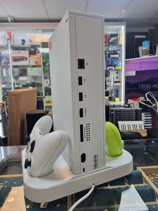 Amanet Vitan 107 / Xbox Series S / 2 Manete