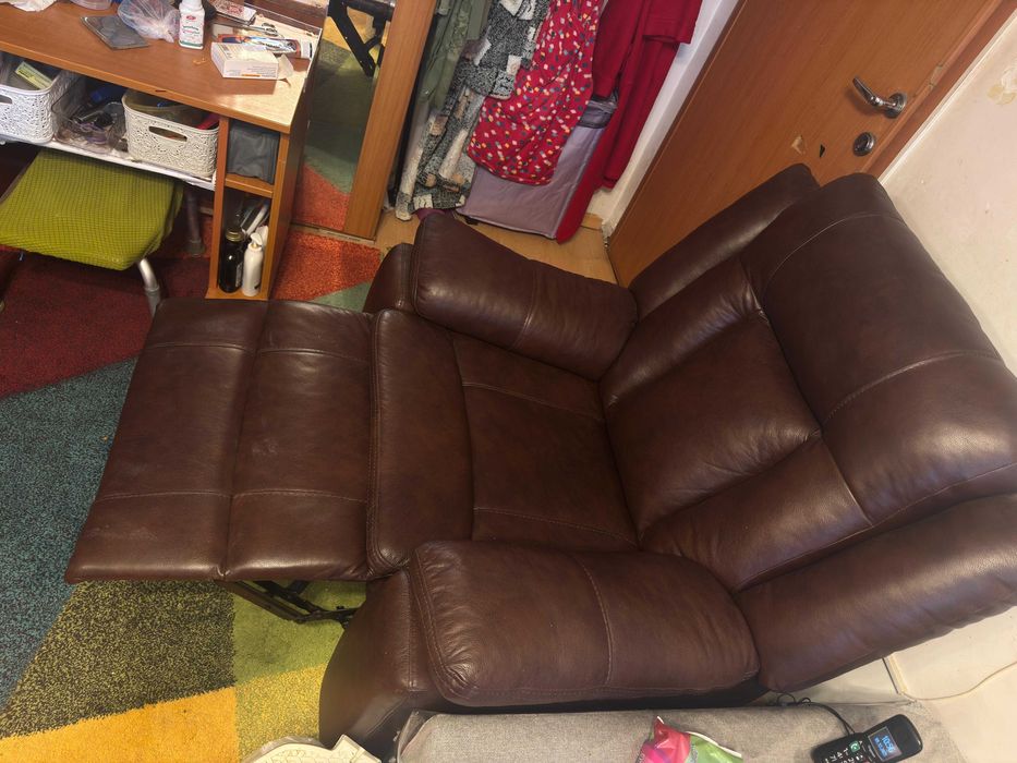 Fotoliu culoare maro  din  piele naturala