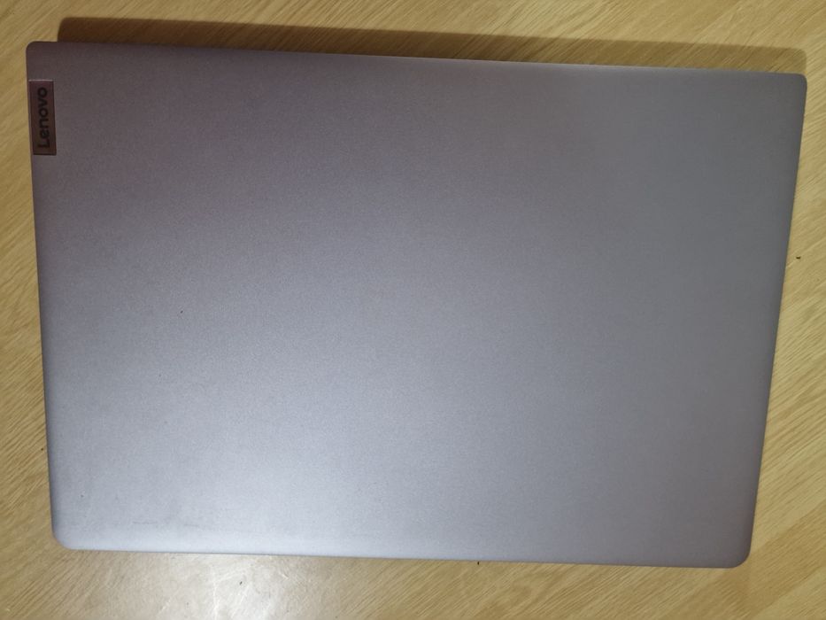 Lenovo IdeaPad 3 – Ryzen 7 5825U, 16GB RAM, SSD 512GB – impecabil