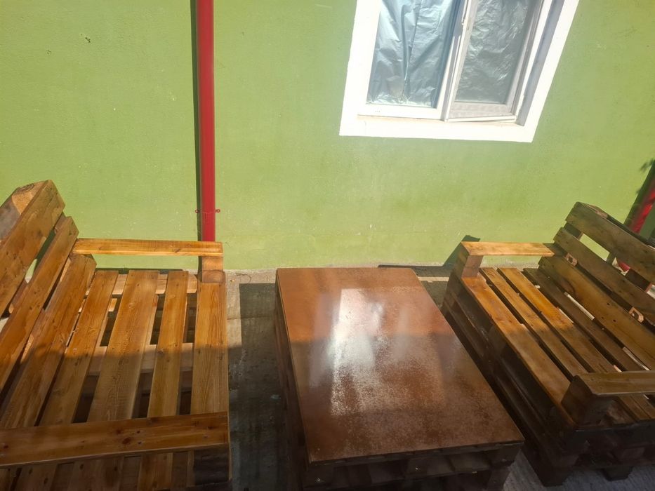Set măsuță și 2 băncuțe