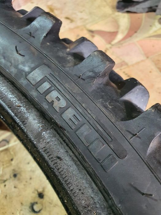 Ca NOU - Pirelli & Bridgestone 80 100 21 ( echivalent 90 90 21 ) 2021