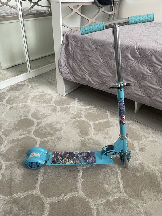 Продам самокат детский