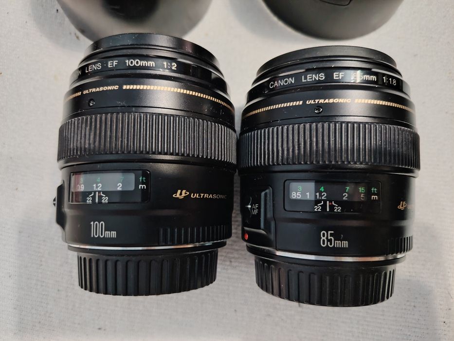 Canon 85 mm f1.8, Canon 100 mm f2.0, in stare exceptionala