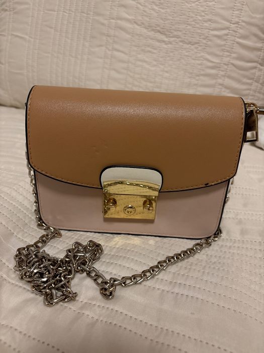 Дамска чанта през рамо