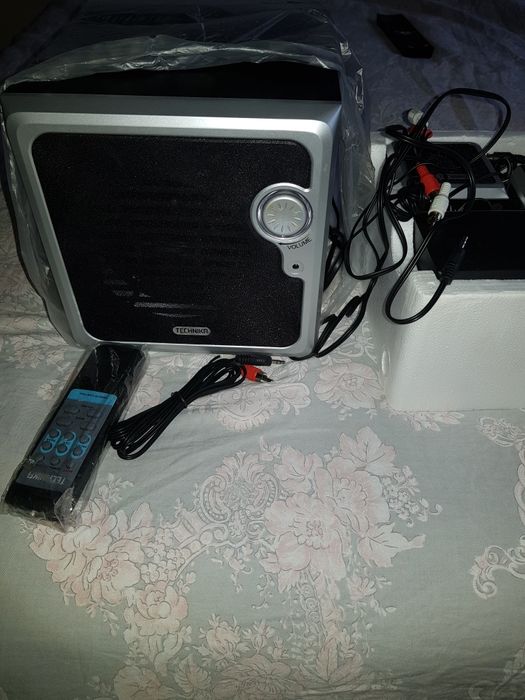 Subufer cu boxe nou in cutie.