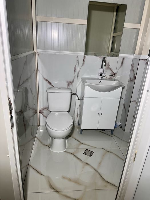 Hala,spatiu,magazin,  de inchiriat Strada Principala Dn7 Lunguletu.