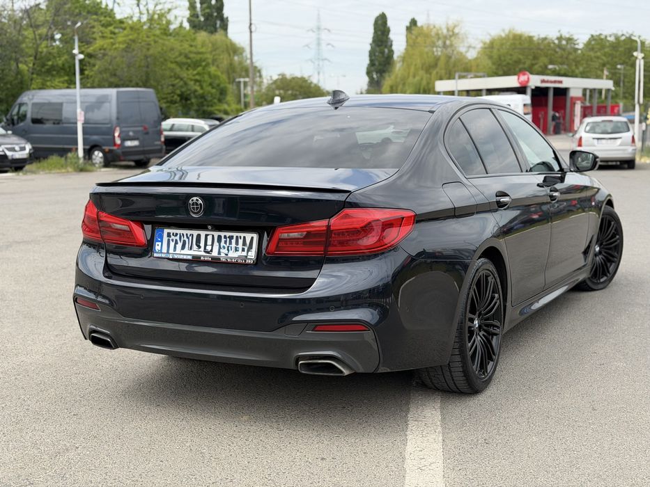 Bmw 530iX 252CP M-Pack/Laser/H&K/Camera/Head-up/