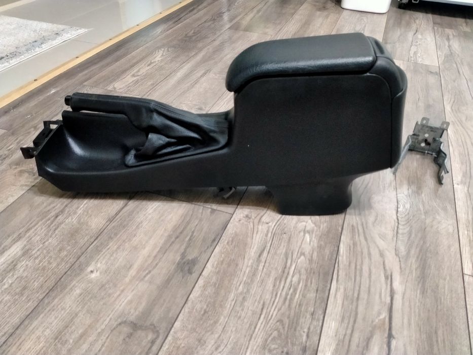 Подлокотник пассат б3 б4