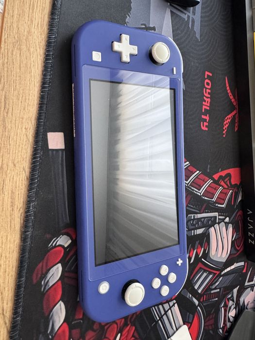 Nintendo switch lite+512microSD