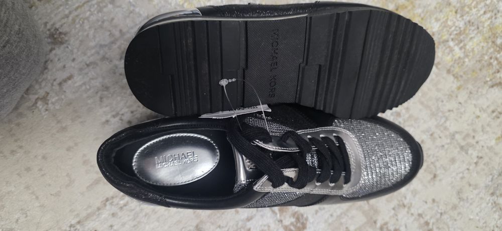 Обувки и боти  Michael Kors,Bottega