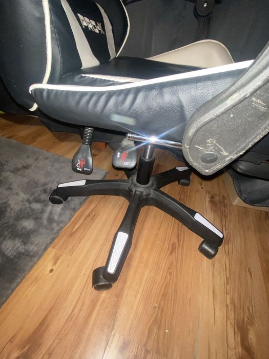 Scaun de gaming cu masaj pro x
