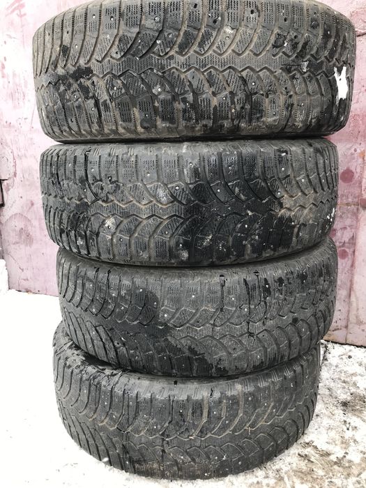 Продам шины BRIDGESTONE 245/65/17