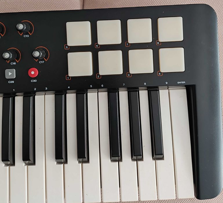 Vand orga midi M-Audio 49