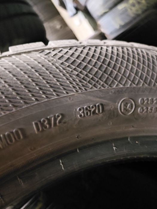 225/55/17"Continental 2бр.гуми