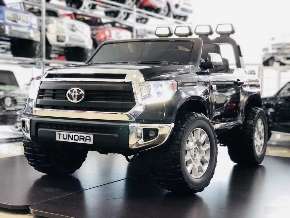 Акумулаторен джип TOYOTA Tundra 12V, лицензиран, с меки гуми