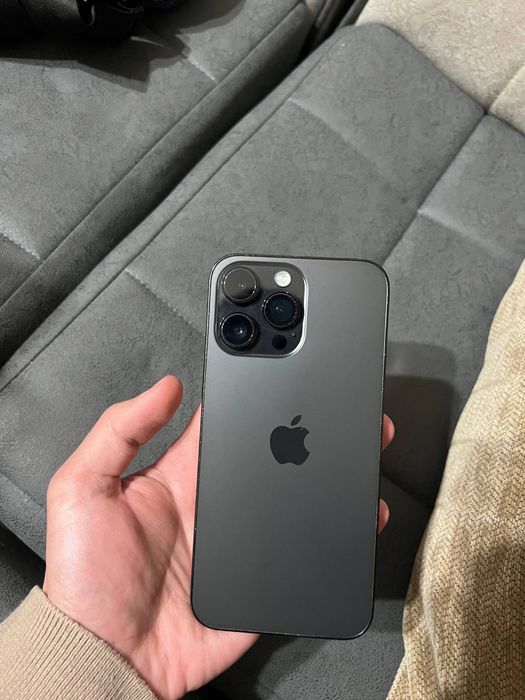 Iphone 14 pro max qora