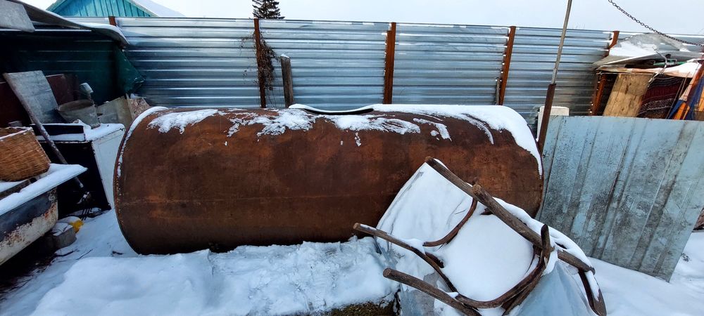 Ёмкость 3 кубовая продам