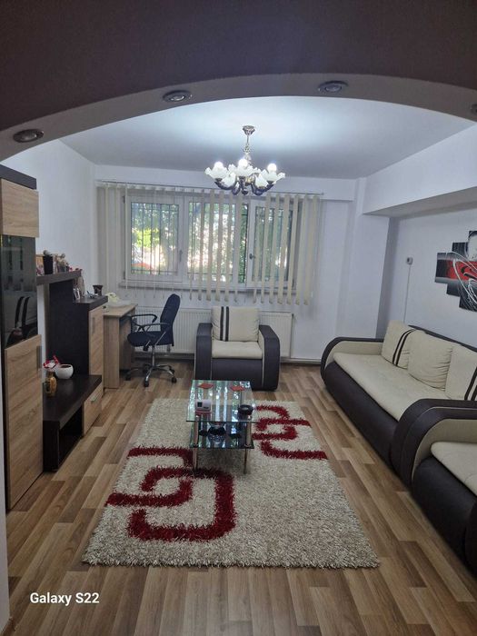Apartament 3 camere Caracal 0772046884