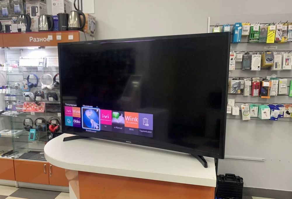Samsung 106 см smart tv телевизор