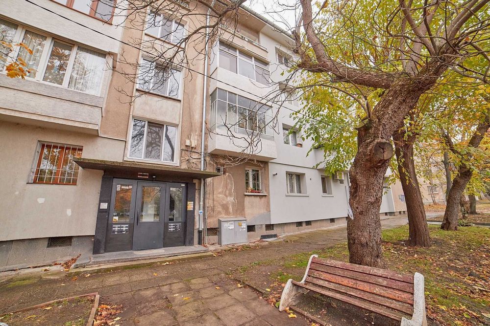 Тристаен апартамент под наем в ж.к. Западен парк