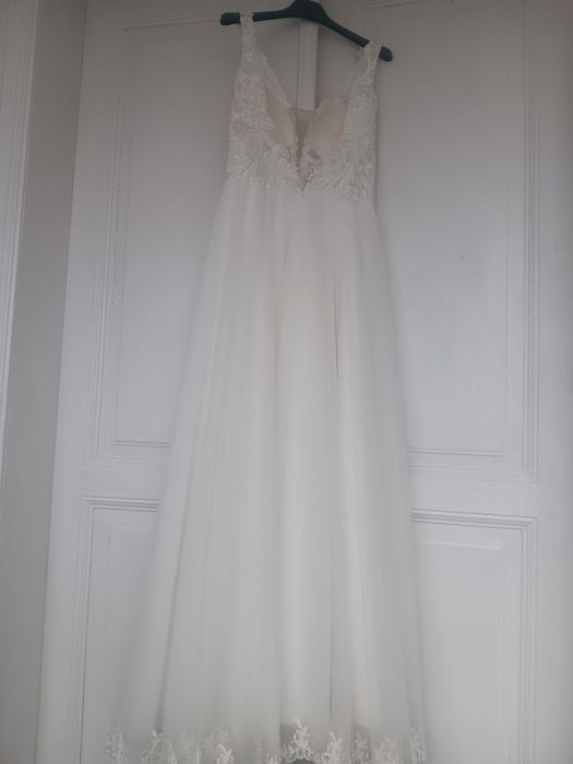 Vând rochie de mireasă trebuie dusă la curățat