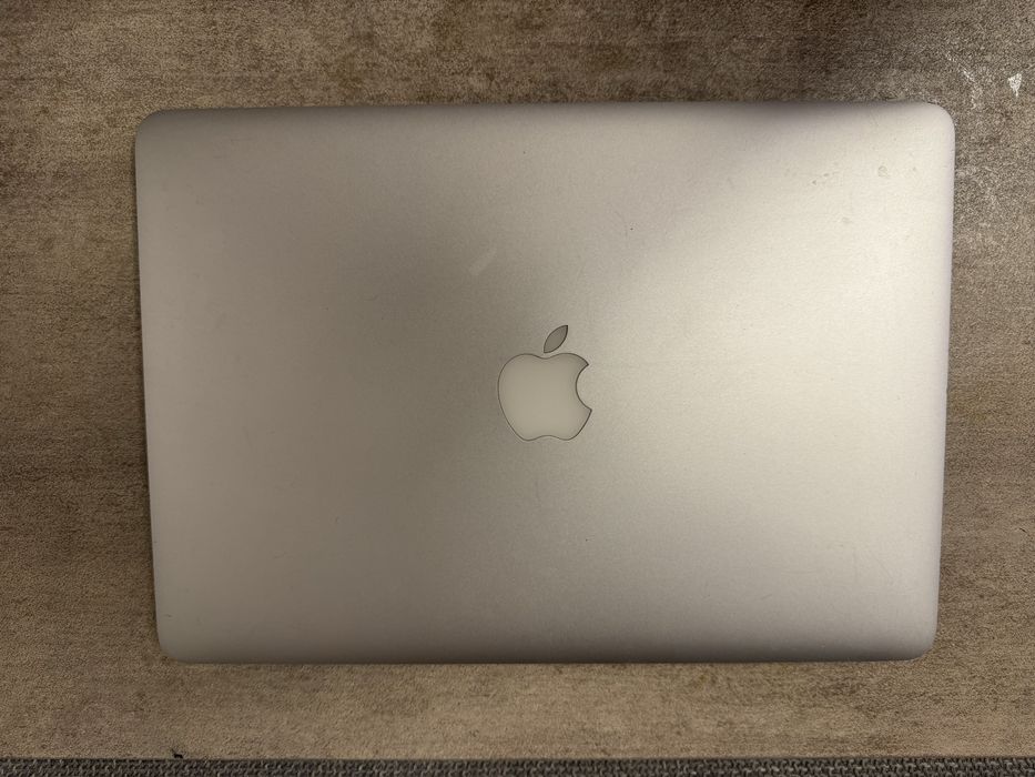Macbook air 2013 года