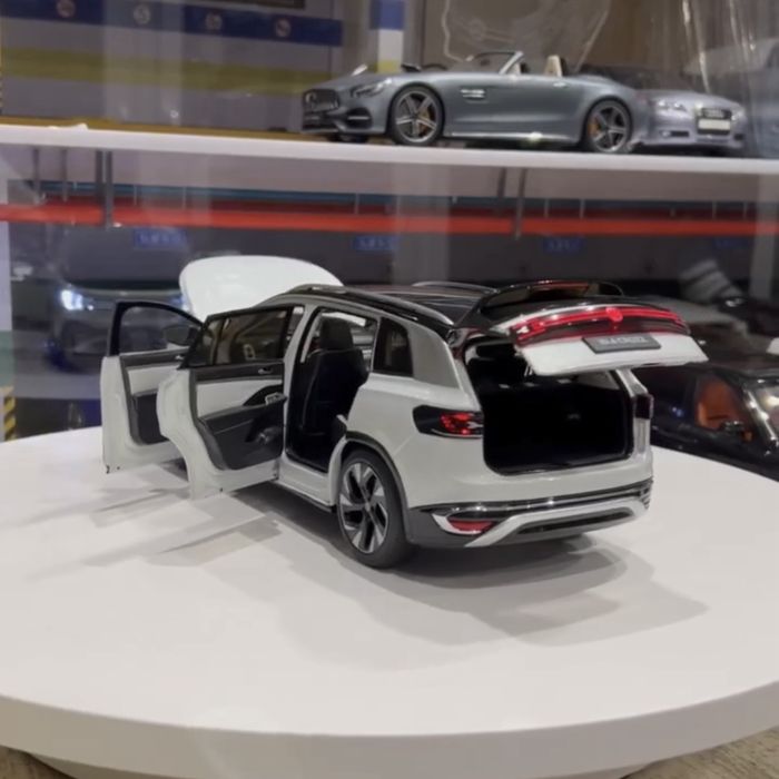 Volkswagen ID6 CROZZ. Коллекционные модель