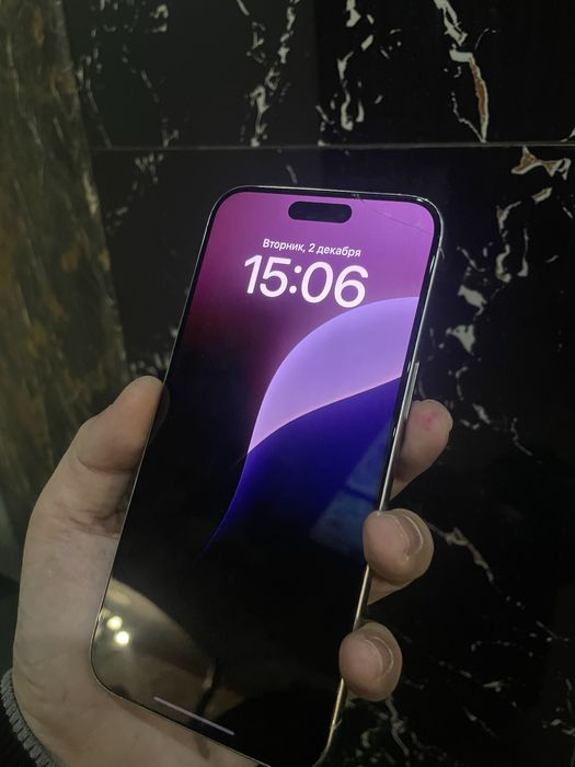 Продаю айфон 15про мах 256гб