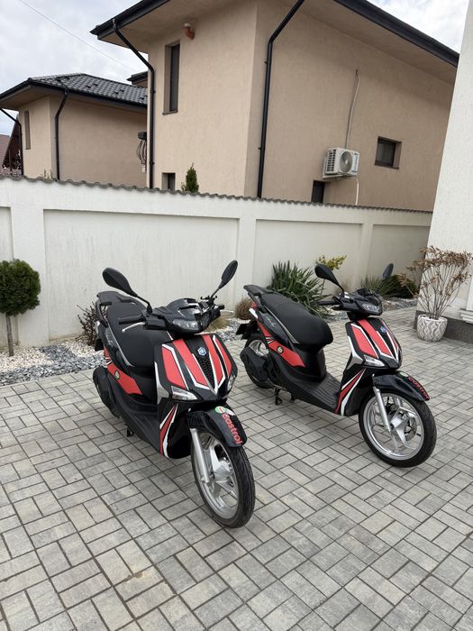 Scuter de inchiriat Yamaha 125, Piaggio  .    Iasi.Wolt, Glovo