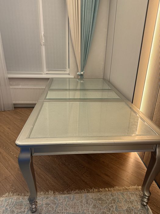 Продам стол хорошего качества