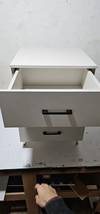 Tumba sotiladi yengi  Barcha turdagi mebelar bor zakaz asosida