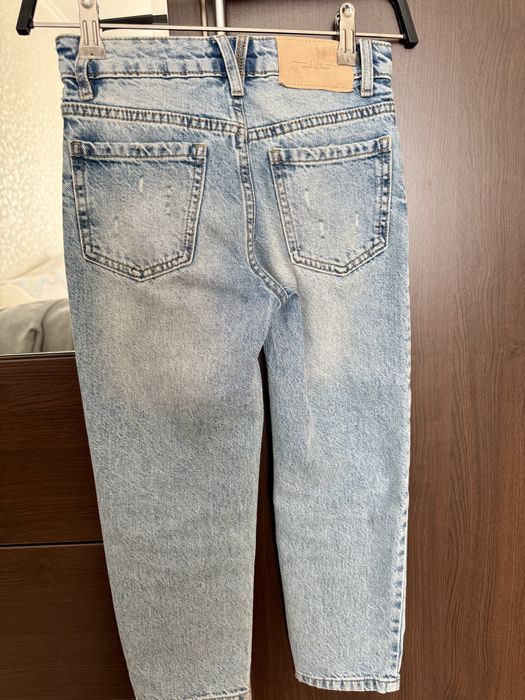 Продам модные джинсы Zara