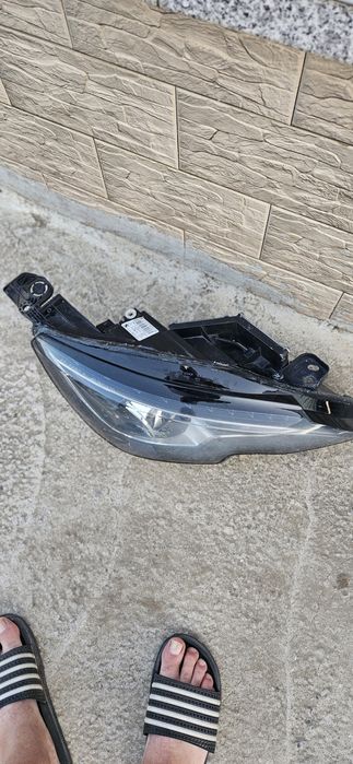 Пежо 308 т9 лед фар 2015