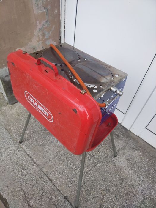 Немско разглобяемо газово барбекю с три горелки Einhell.
Марка: EINHEL