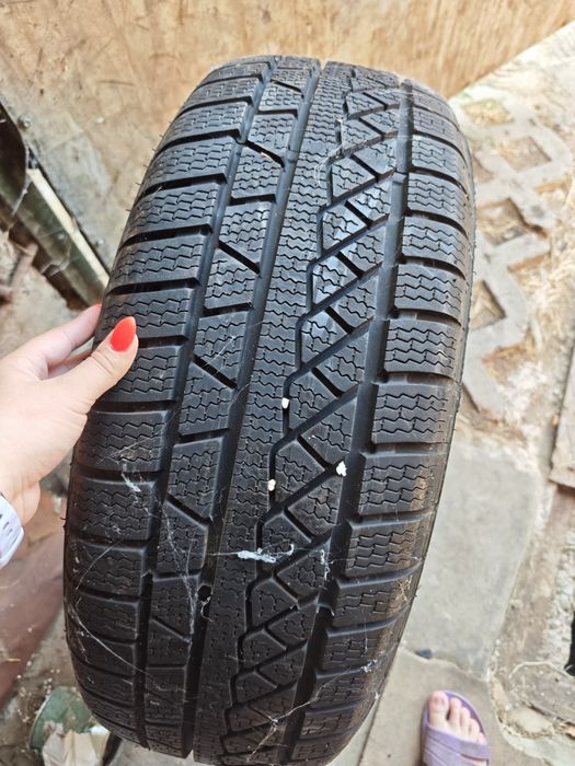Гуми 235/60  R18