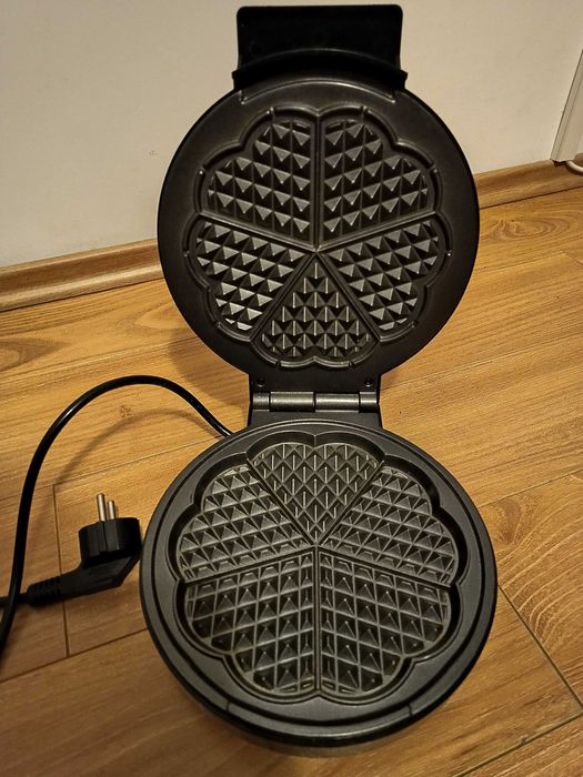 Aparat ptr preparat 5 gofre / vafe, 1000w, Nou, Starcrest