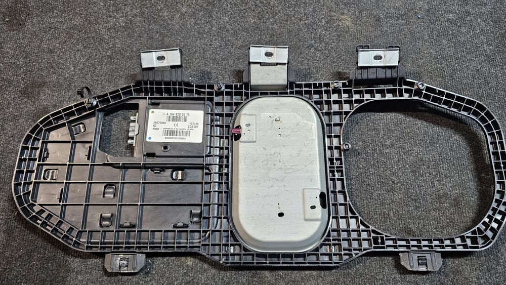 Antena Mercedes-Benz ML W164 2005-2011