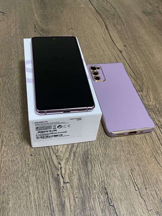 Samsung Galaxy S20 FE 128GB Full Box