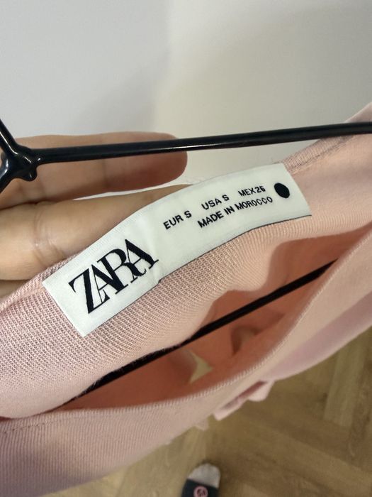 Топ Zara