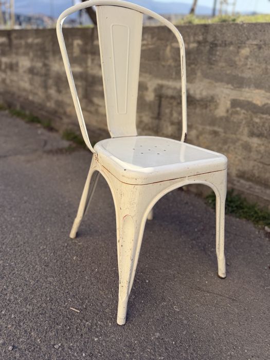 метални столове