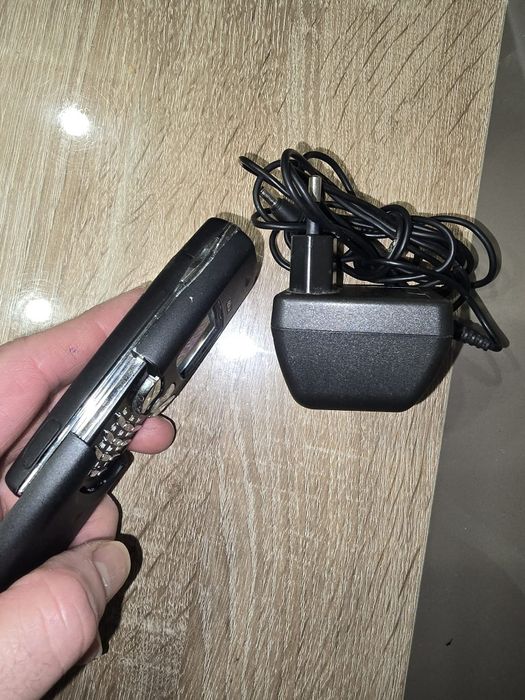 Продавам Nokia 8855