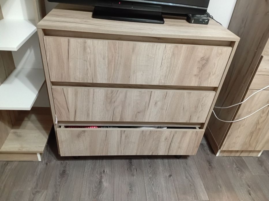 Продам шкаф и комод