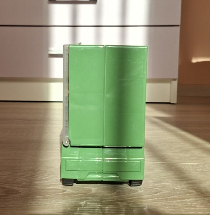 Детски камион с динозаври