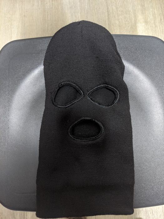 Шапки мужские разные