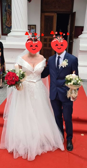 Vand rochie de mireasa cu voal